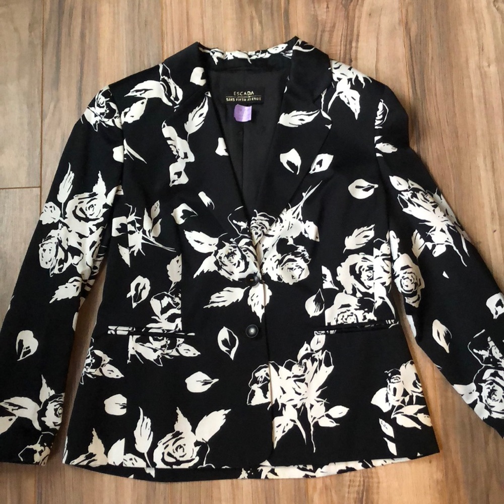Escada blazer size 42/ L black with white flowers
